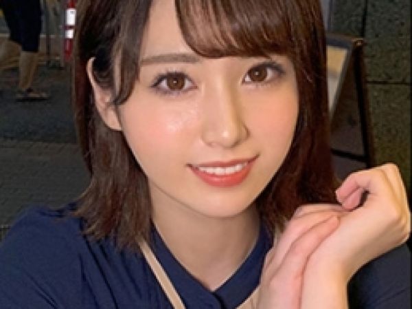 【彼氏持ちの美少女】 小さな胸を揺らして密会セックス！ 彼氏には見せないエロい表情に注目！