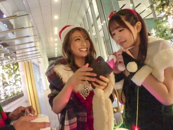 【ギャルサンタの逆ナンパ】『今夜は私がプレゼント♡』イケイケキャバ嬢がサンタコスで大胆誘惑！朝までハメまくる絶倫ギャルの性夜パーティー！！