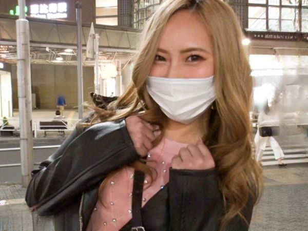【キャバ嬢の自宅でエロ三昧】『お店じゃ見せない私…』Fカップの性豪ギャルがアナル舐め＆手コキフェラでご奉仕！プリプリデカ尻をフリフリ、自宅で本気のセックス披露！