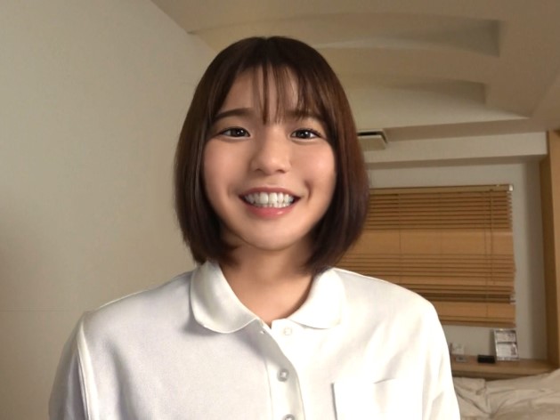 【ロリ巨乳美少女の悶絶プレイ】『気持ち良すぎる…♡』あどけない顔した美少女が、おっぱい揺らして乱れまくり！自慢の巨乳を激しく揺らしながら、喘ぎ声を漏らす姿がエロすぎる！最後はたっぷりぶっかけられて、美少女の顔がトロけちゃう！