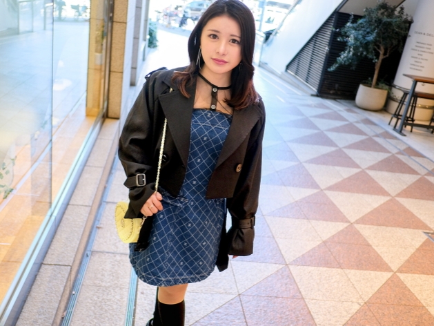 【肉感エロ妻の不倫情事】『ダメなのに…止まらないの…』ムチムチボディの人妻が禁断の快楽に溺れる！肉厚マ●コでチ●ポを締めつけ、背徳のセックスに乱れ狂う！