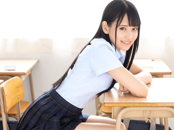 【主観で味わう制服美少女の甘酸っぱいSEX】スレンダーな八掛うみが制服姿で見つめながらチンポを舐め、パイパンまんこで包み込む♥青春の思い出が蘇る濃厚プレイにメロメロ必至♡