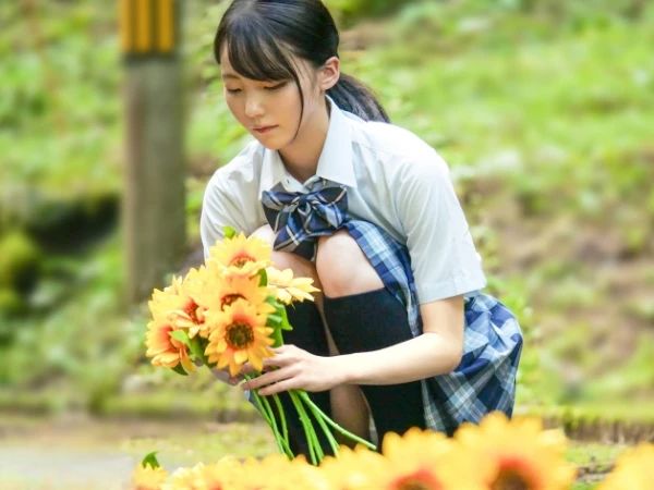 【夏の日、幼馴染と】田舎の暑い夏、汗だくで絡み合う…何もないはずの田舎で、幼馴染と本能のままに求め合う濃厚セックス！！