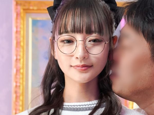 【風俗最先端】無表情なスレンダー美少女ロボとヤリ放題！メガネが似合うAIセクサロイドとハメまくりSEX！感情のないロボ娘を好き放題に犯しまくる近未来風俗体験！♡