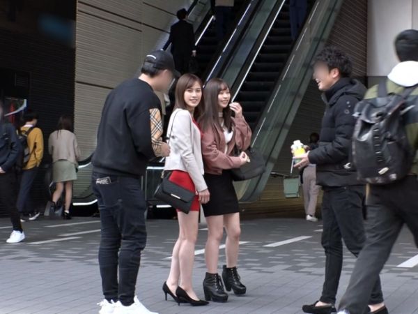【スレンダーOLをホテルでゲット！】街中で声をかけた美人OLを口説き落とし、無毛の秘部に生ハメ！激しくピストンして無責任に種付けしちゃう！仕事帰りのOLが乱れる姿は興奮間違いなし！！